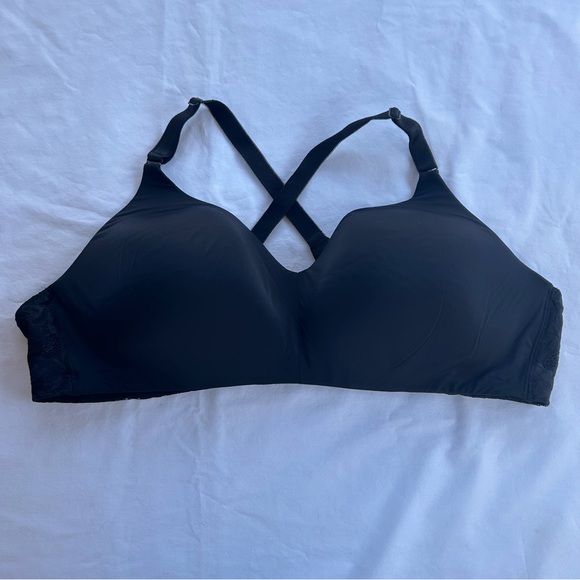 Torrid Curve Black Wireless Bra - Picture 1 of 8